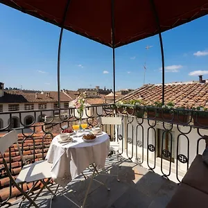 Terrace In Piazza Strozzi-center Of Apartment Florence